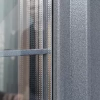 Входная дверь Titanium с окном и английской решеткой (терморазрыв 3к)